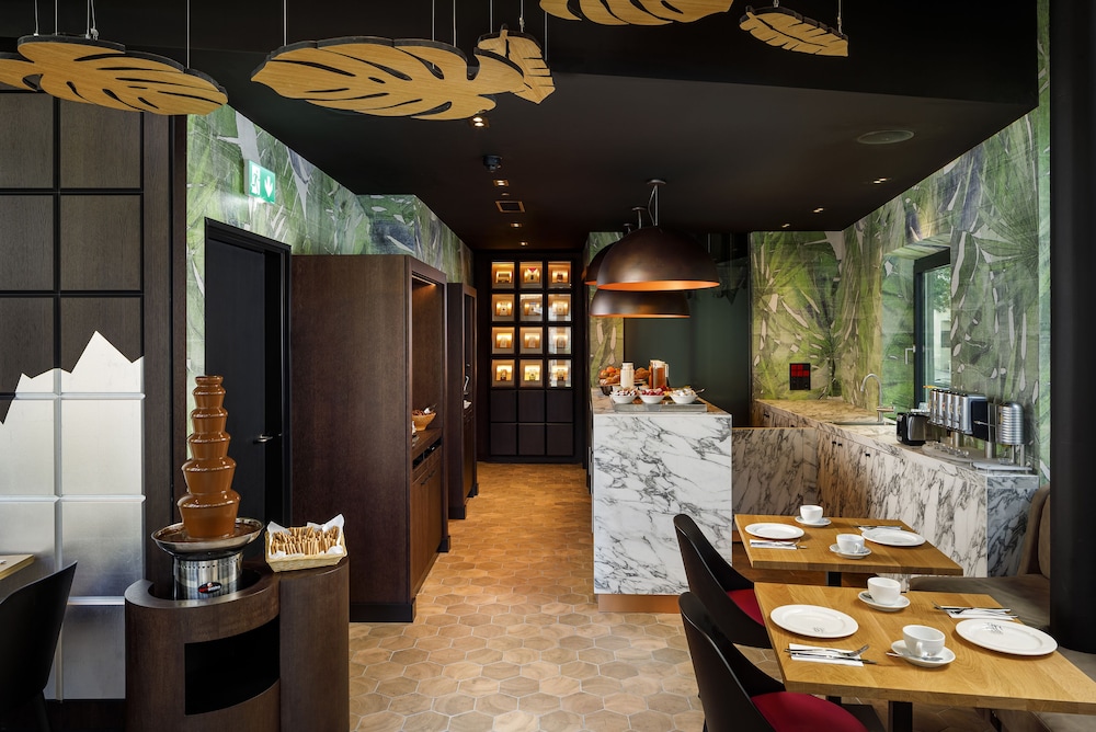 Swiss Chocolate Zurich by Fassbind 18/24