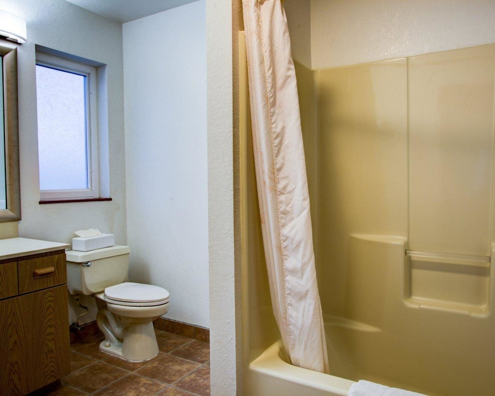 Quality Inn Florence, OR 10/41