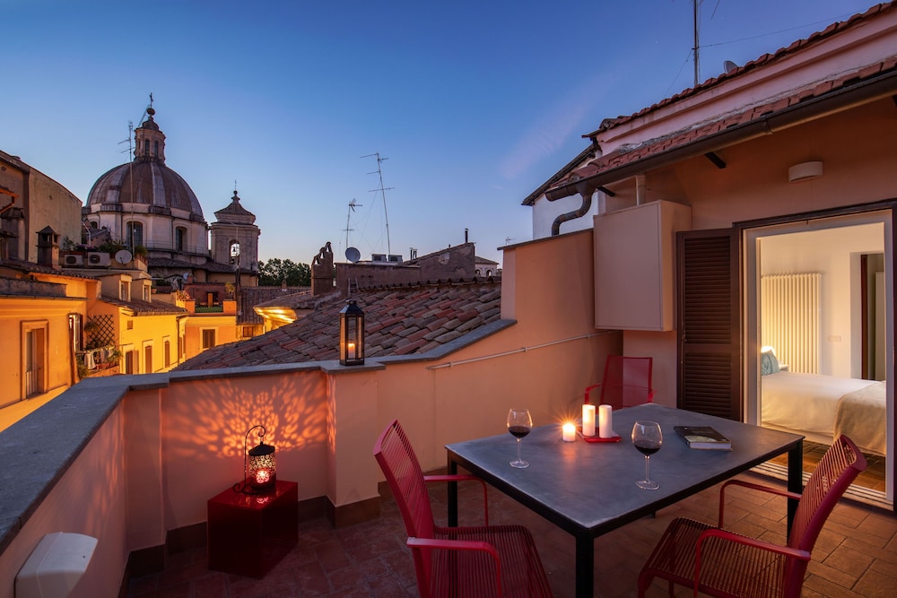 The Right Place 4U Roma Navona Terrace Luxury Rooms 31/35