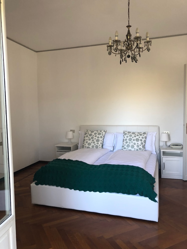 Hotel La Fontana 24/76