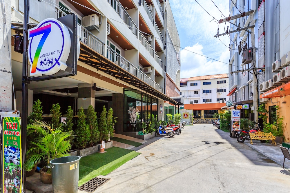 77 Bangla Hotel 26/35