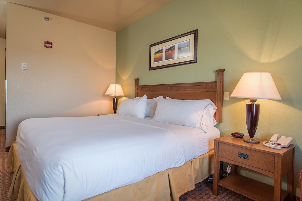 Baymont Inn & Suites By Wyndham Sturgis 5/35