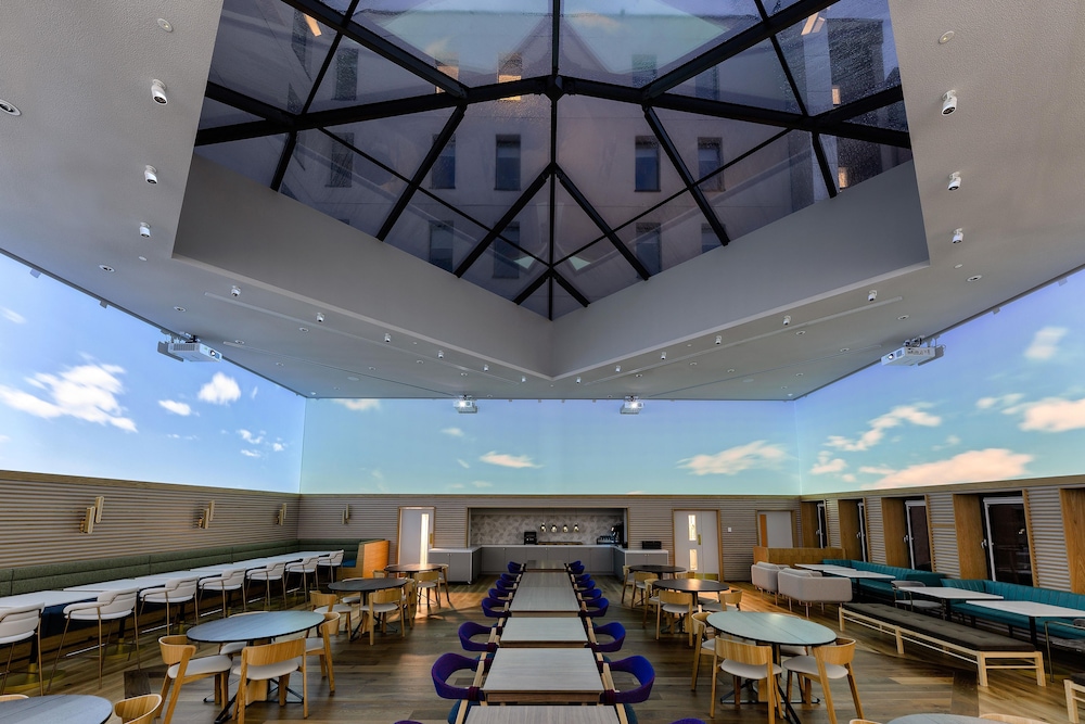 YOTEL Edinburgh, Select by Hilton 5/72