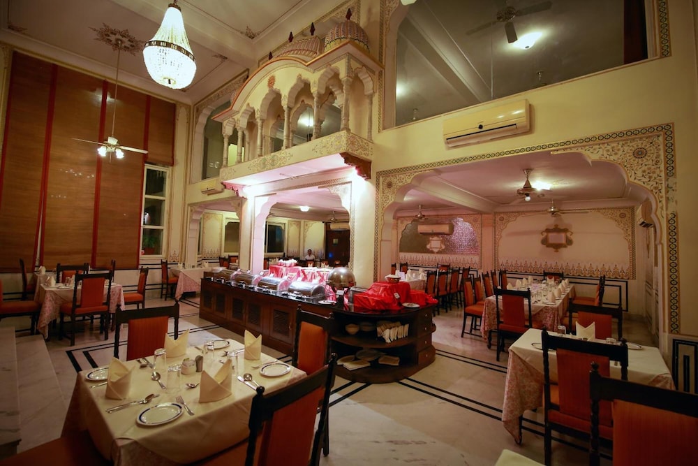 Mandawa Haveli 62/70