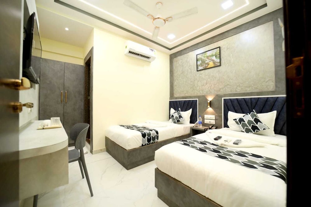 N.M. Hotel Mumbai 8/20