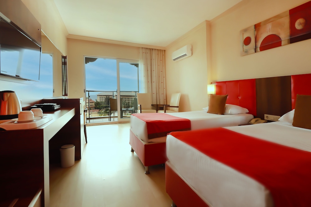Sidekum Hotel 10/50