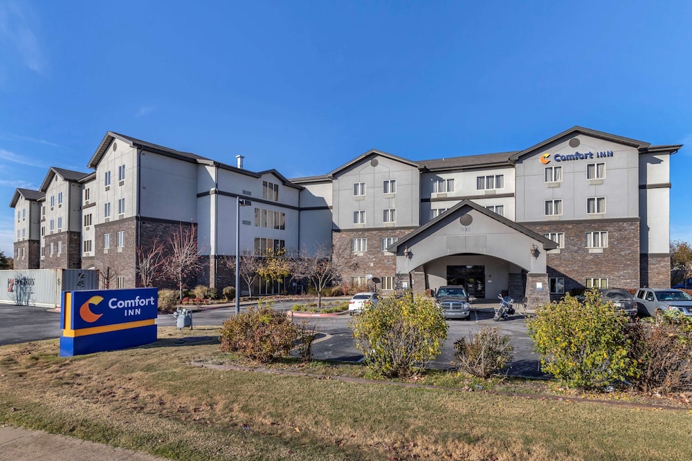 Comfort Inn Bentonville - Crystal Bridges 1/47