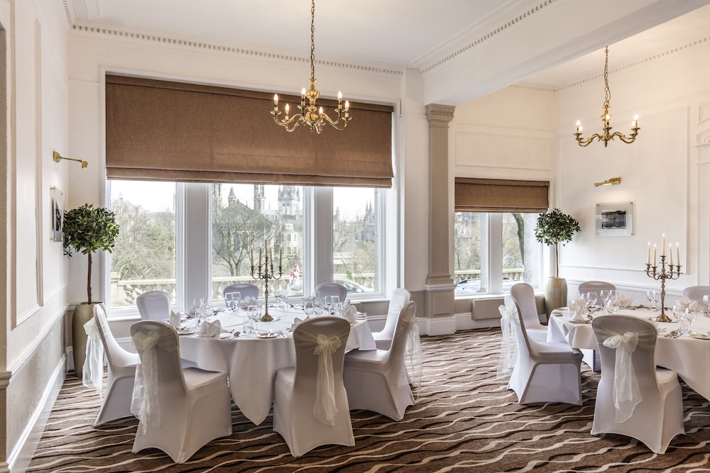 Mercure Aberdeen Caledonian Hotel 34/39