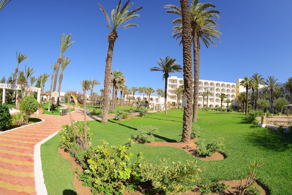 El Mehdi Beach Resort 78/84