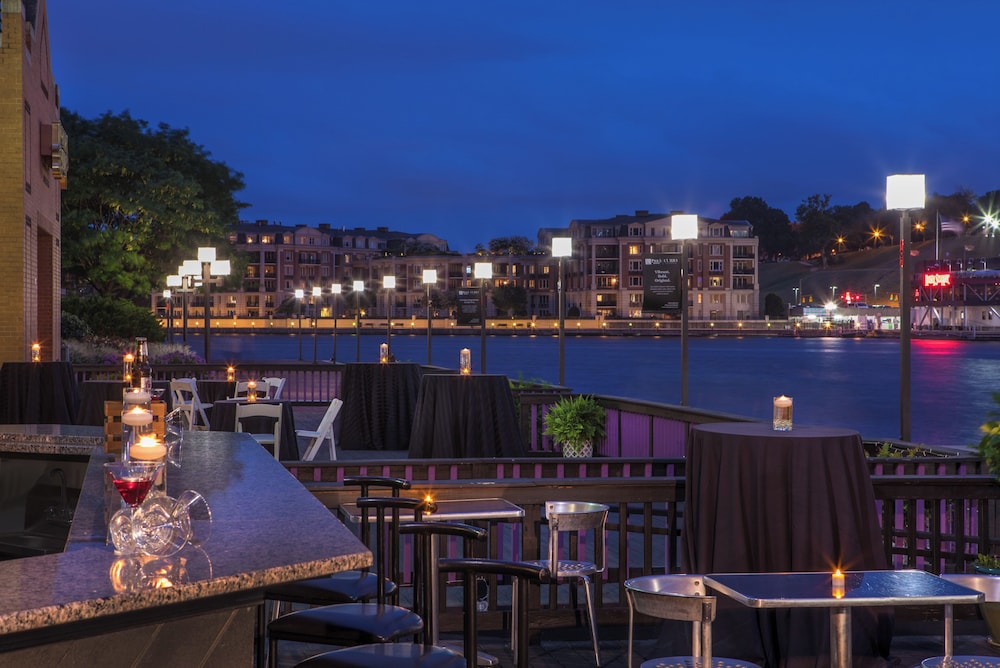Pier 5 Hotel Baltimore, MD 33/50