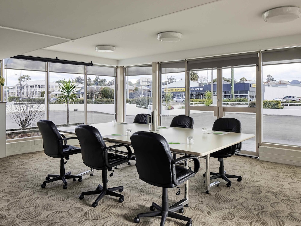 Ibis Styles Tamworth 43/51