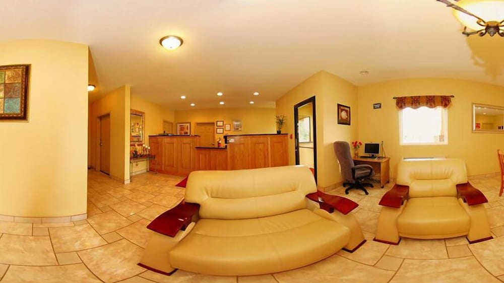 Econo Lodge Inn & Suites Rockmart 24/35