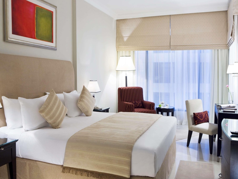 Mercure Dubai Barsha Heights Hotel Suites and Apartments 15/50