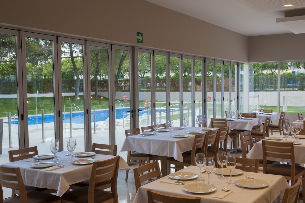 Hotel M A Sevilla Congresos 60/73