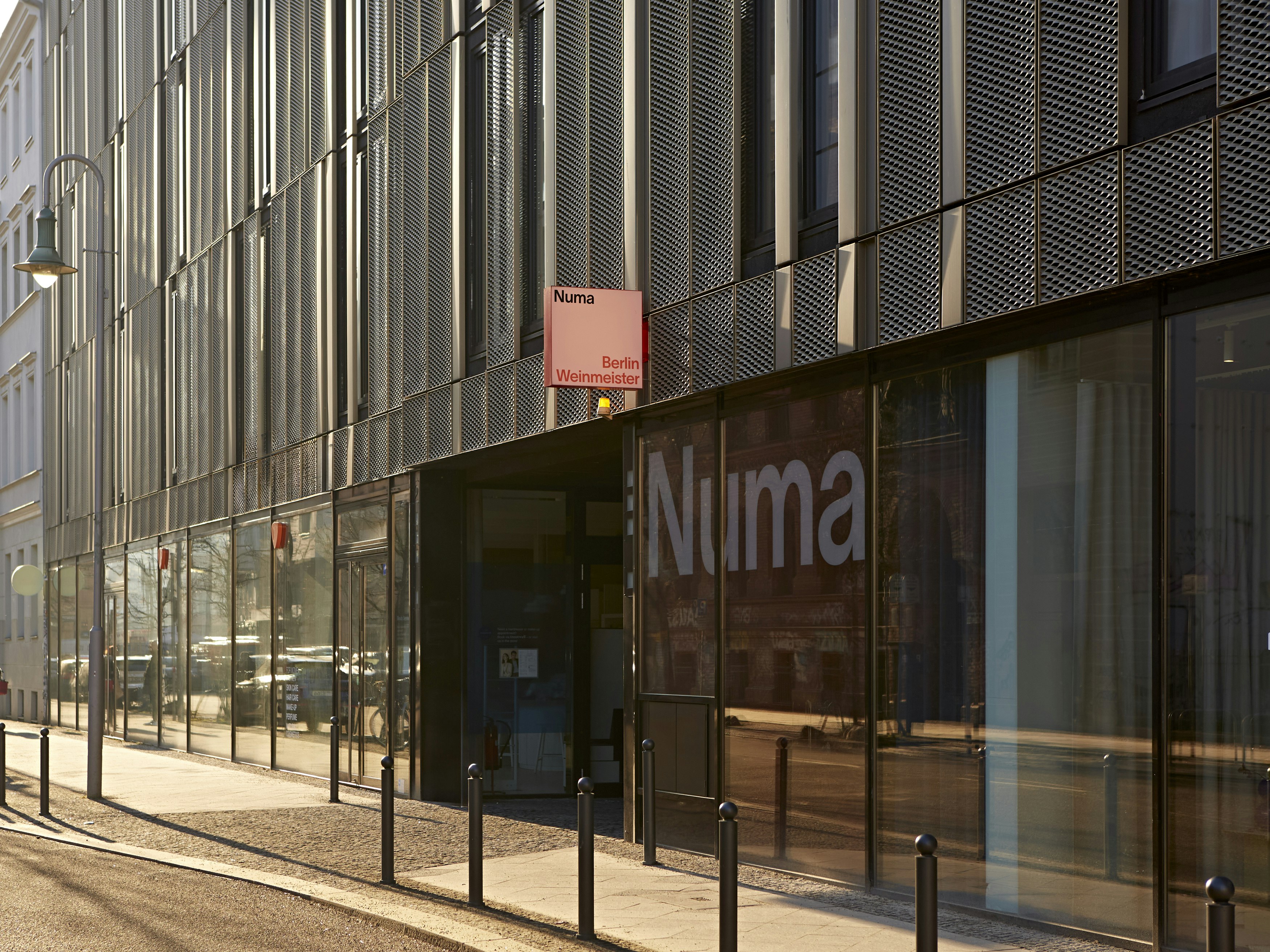 Numa Berlin Weinmeister 56/58