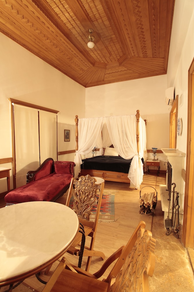 KERME OTTOMAN PALACE 31/68