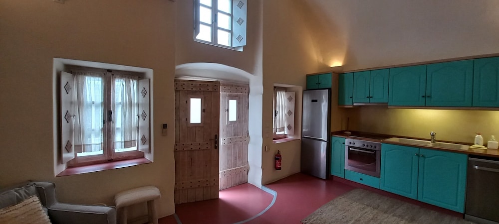Villa Kisiris 10/40