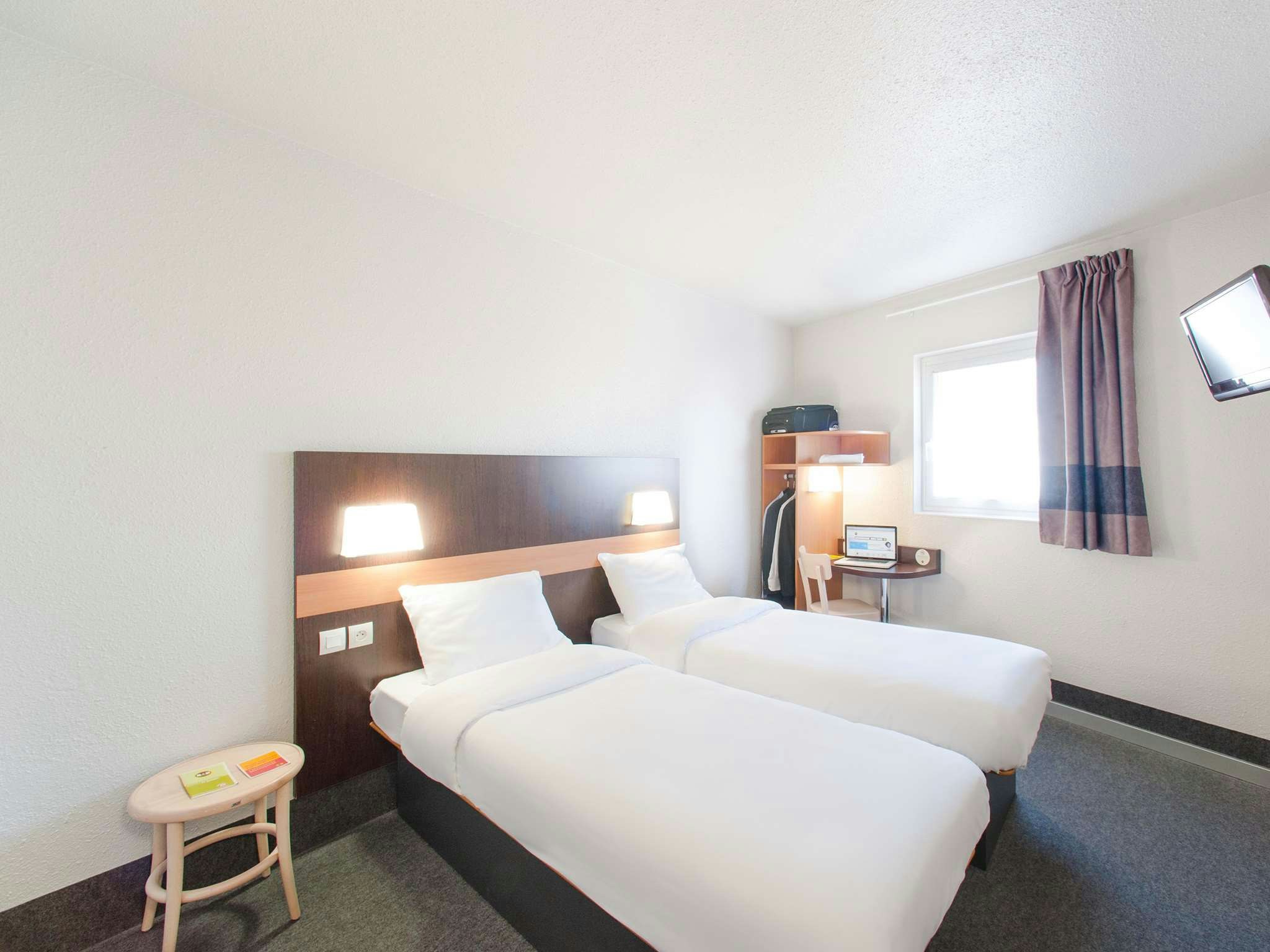B&B HOTEL Nimes Centre Arenes 7/26