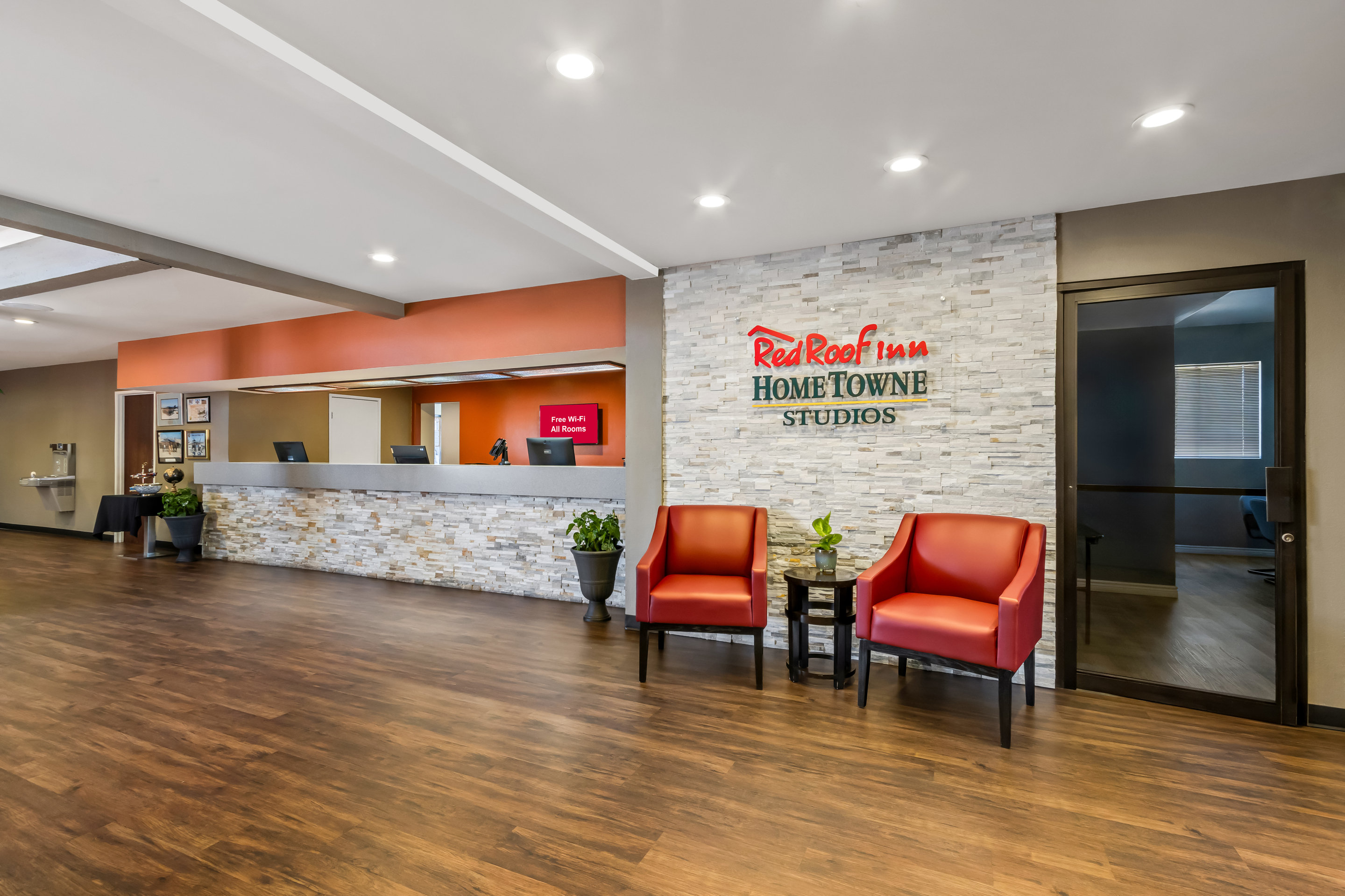 Rodeway Inn And Suites Heritage 19/69