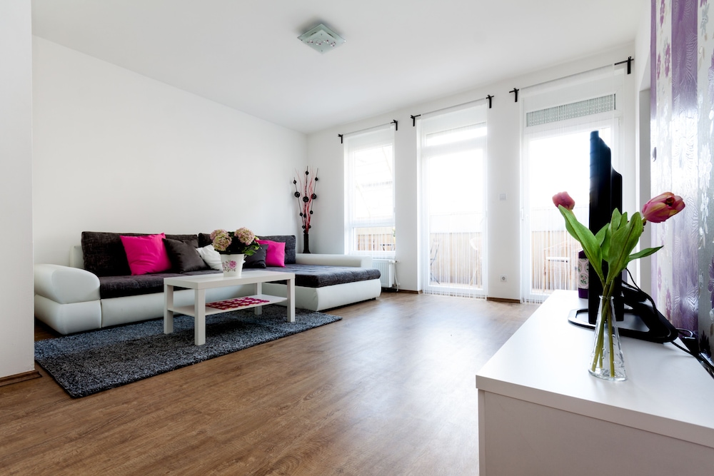 Grand Budapest Penthouse 57/82