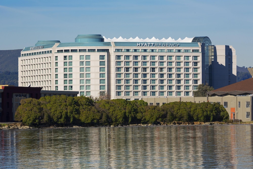 Hyatt Regency San Francisco Airport 76/79
