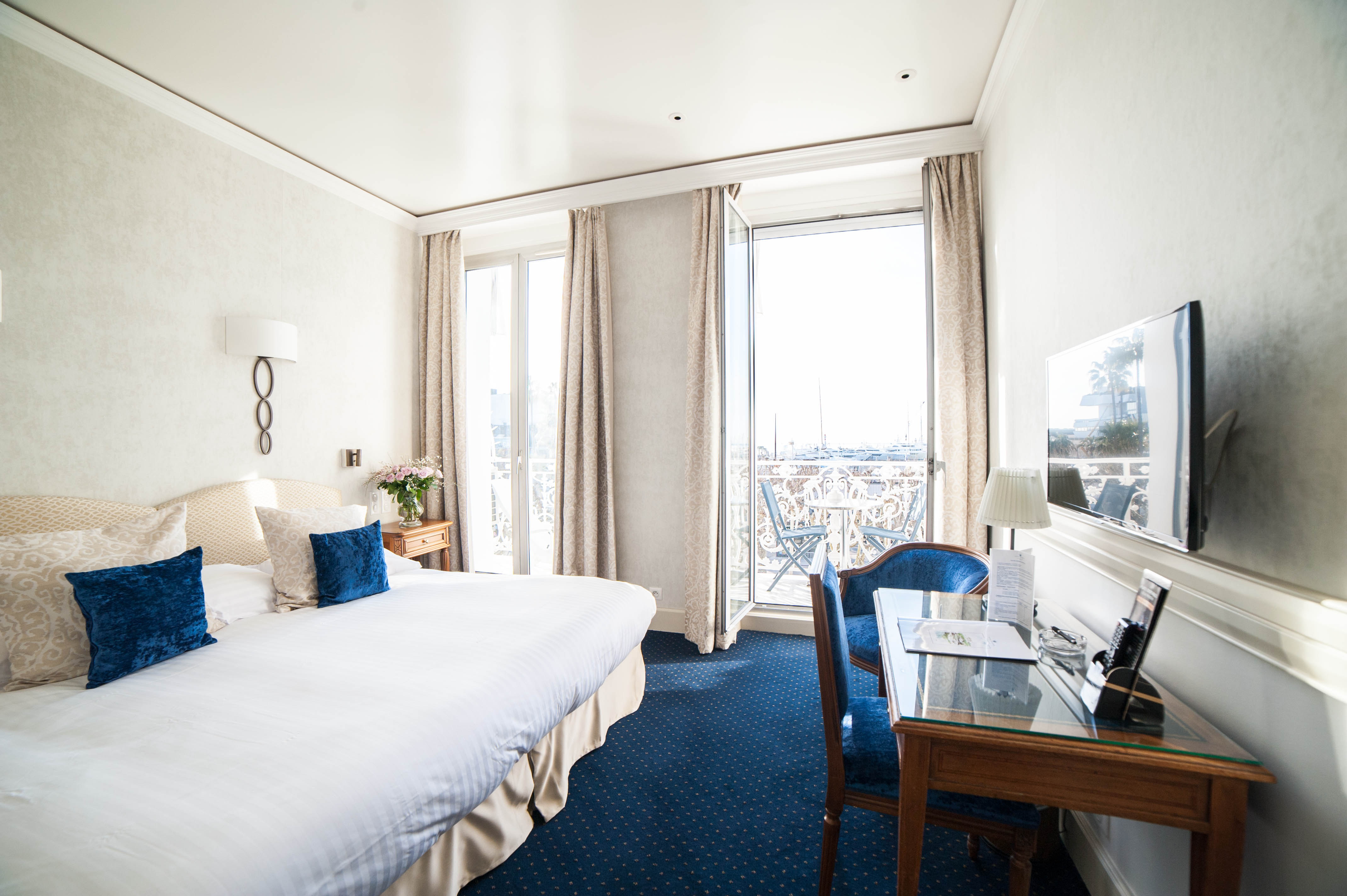Superior, King Bed, Sea View