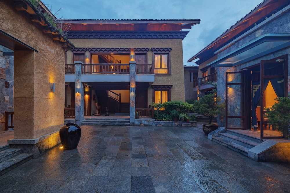 Arro Khampa by Zinc Journey Shangri-la 66/72