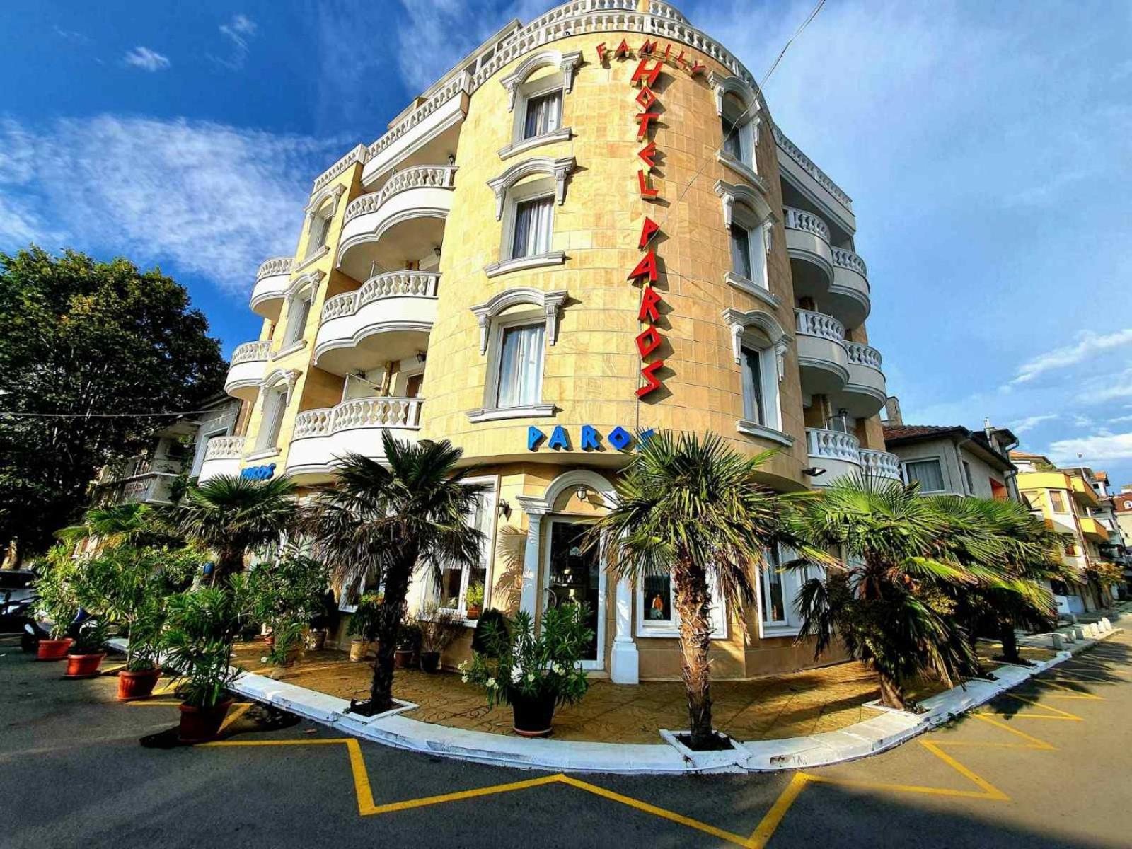 Hotel Paros 38/50