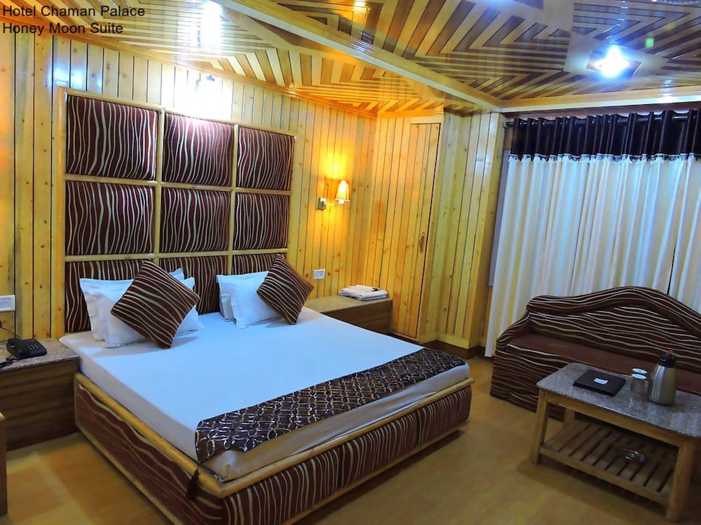 HONEYMOON, TWIN BEDS, KING BED