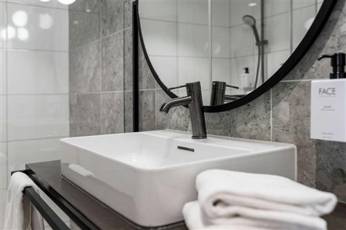 غرفة بسريرين منفصلين، Scandic Helsinki Hub 10/10