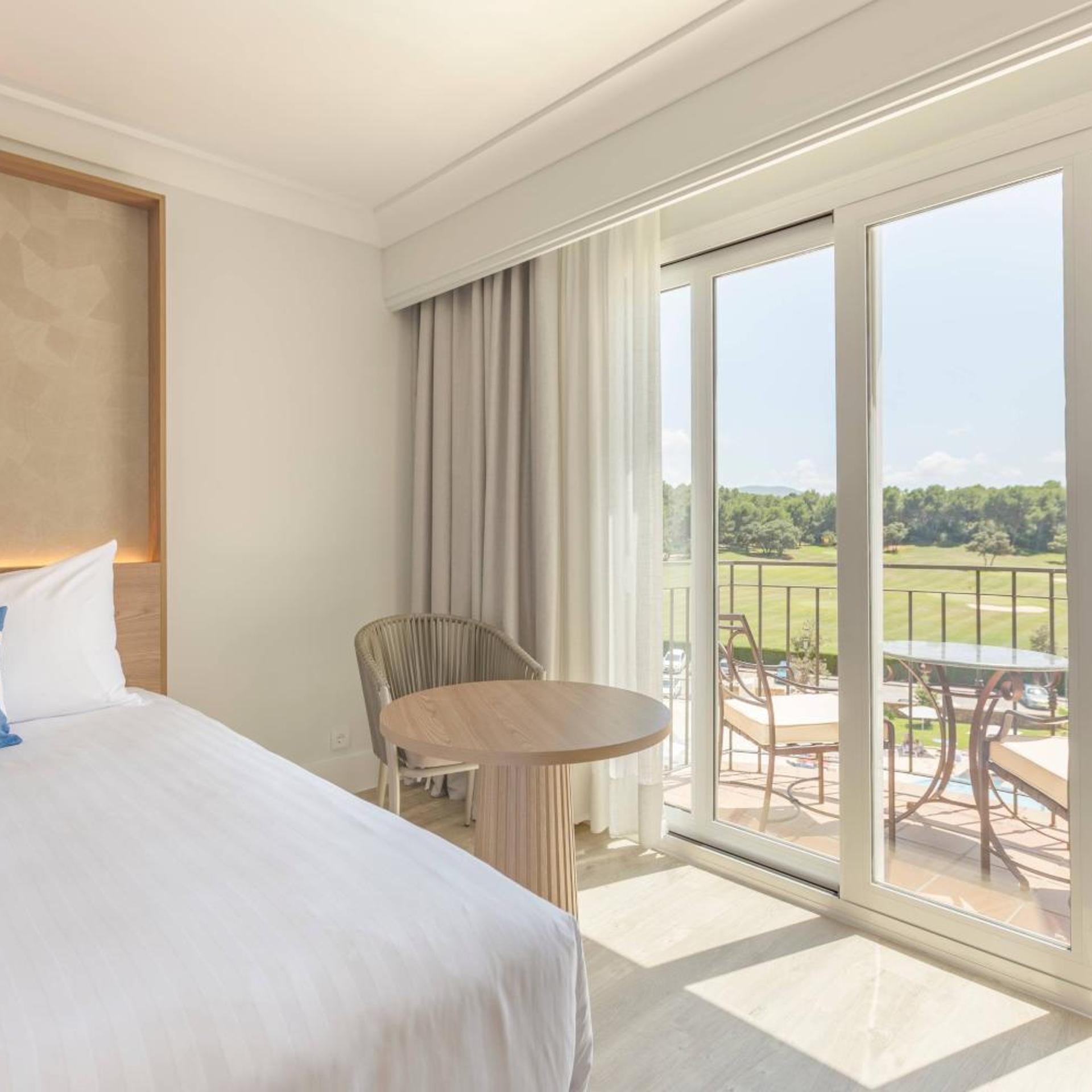 Superior, Twin Beds, Resort View