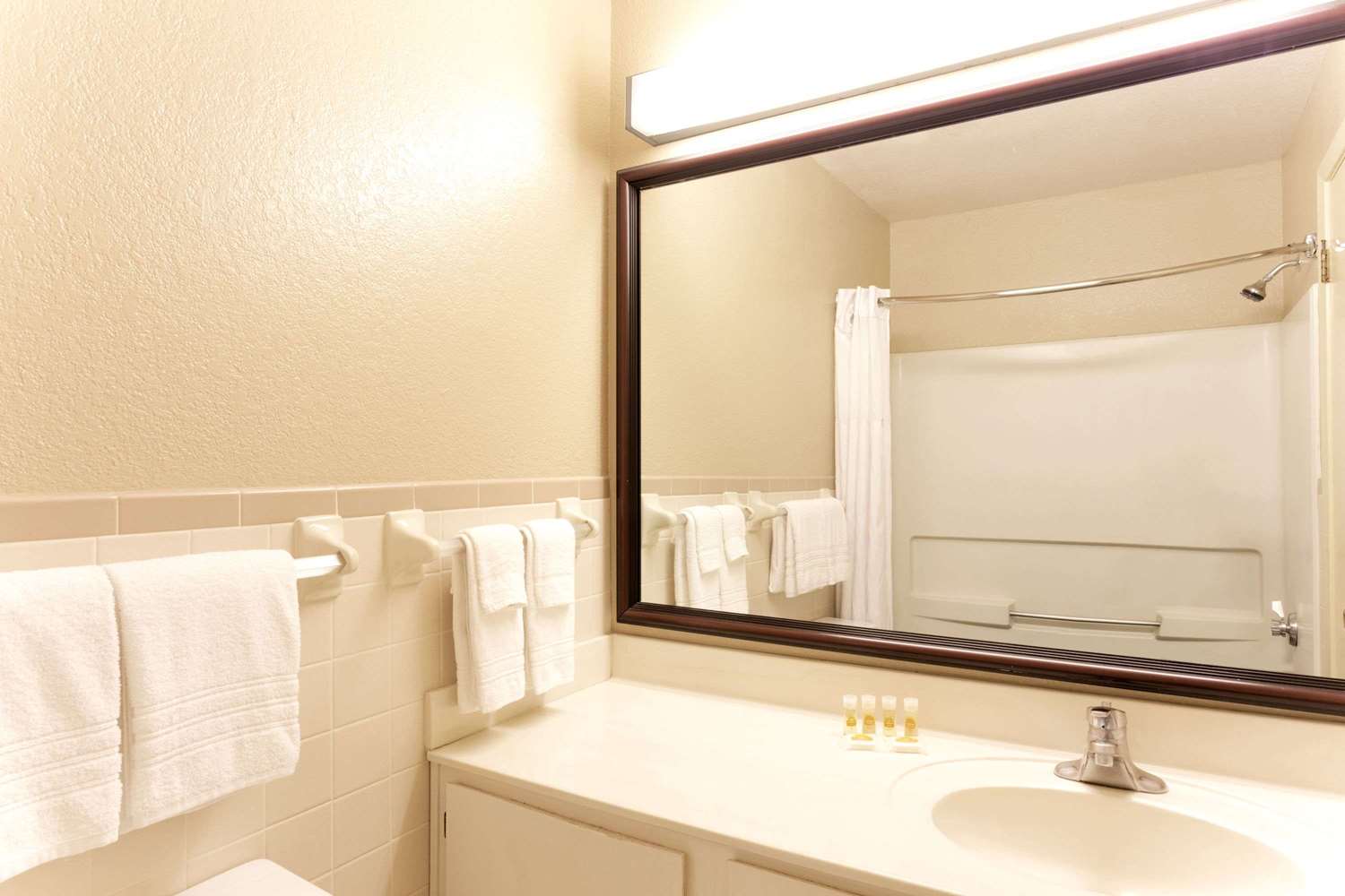Motel6 Tempe, AZ – Elliot Road 39/40
