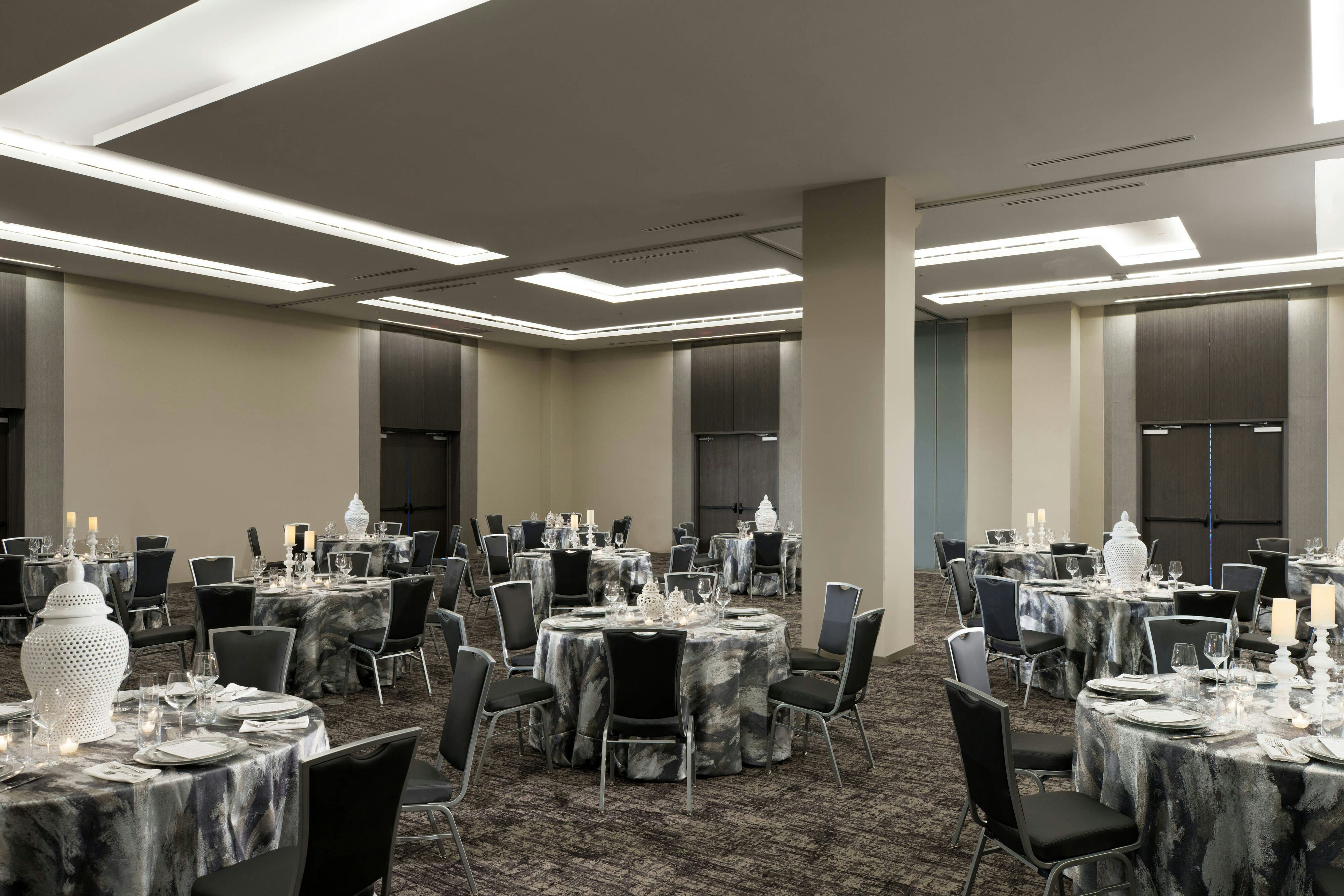 AC Hotel by Marriott Tallahassee Universities at the Capitol 51/58