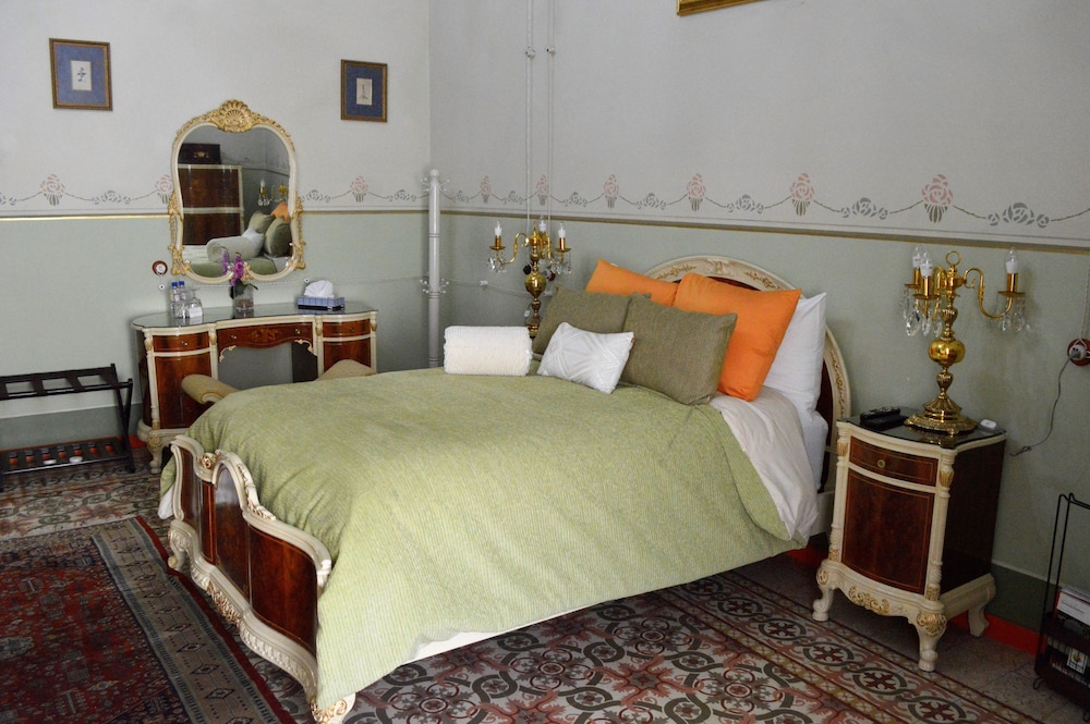 SMALL LUXURY HOTEL AZCAMI 20/50