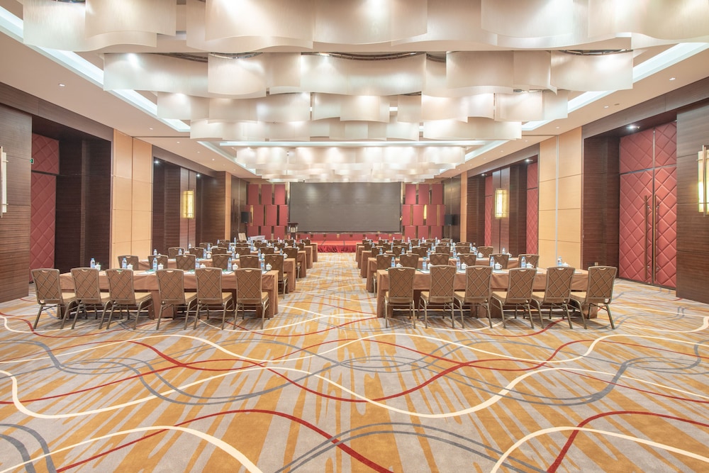 Holiday Inn Taicang City Centre 53/57