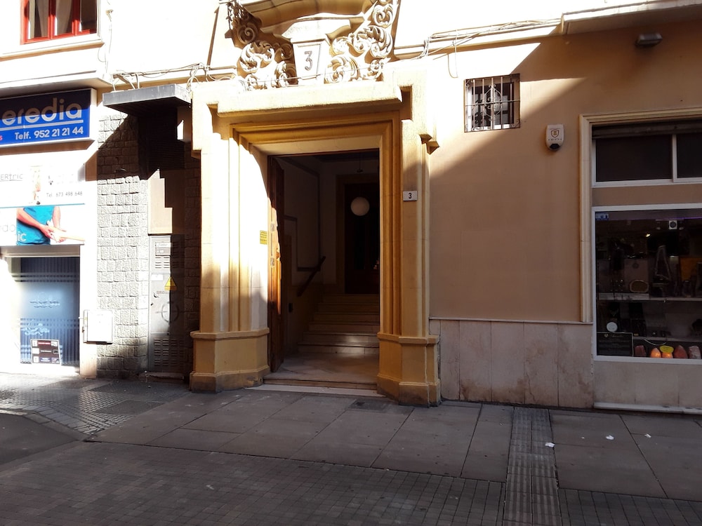 Fan Suites Duquesa 1/29