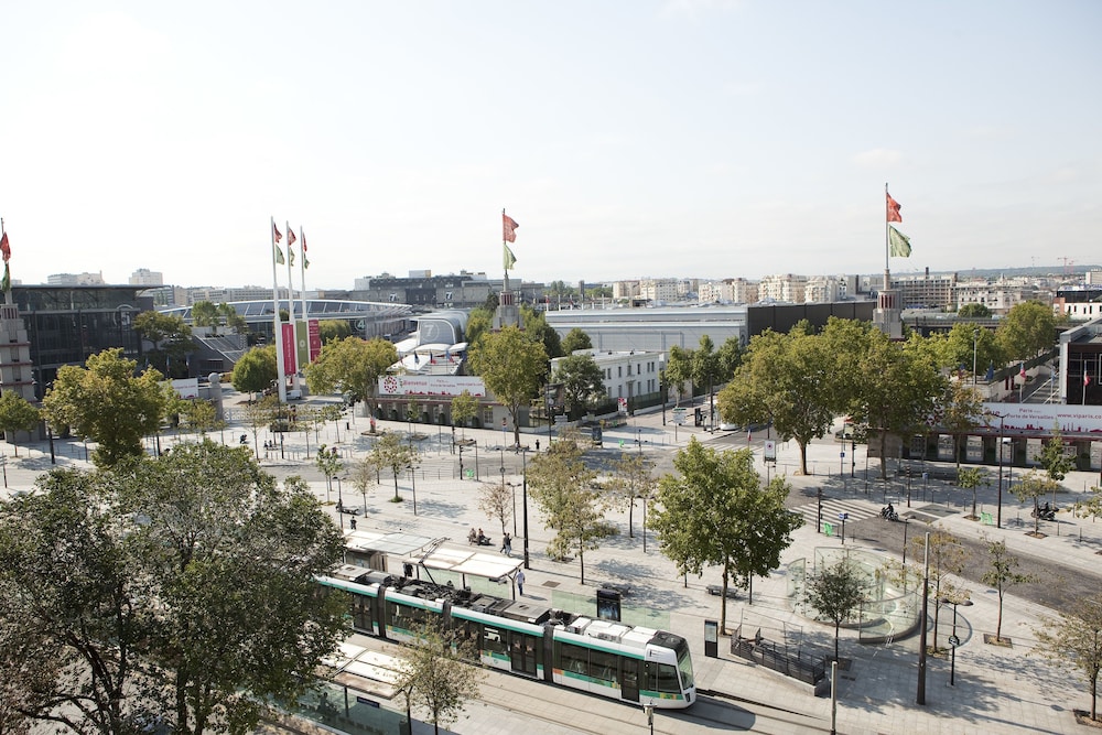 Mercure Paris Vaugirard Porte de Versailles 2/49
