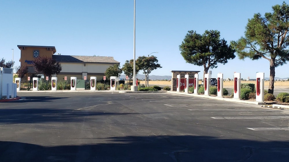 Motel6 Hesperia, CA - West Main Street - I-15 44/60