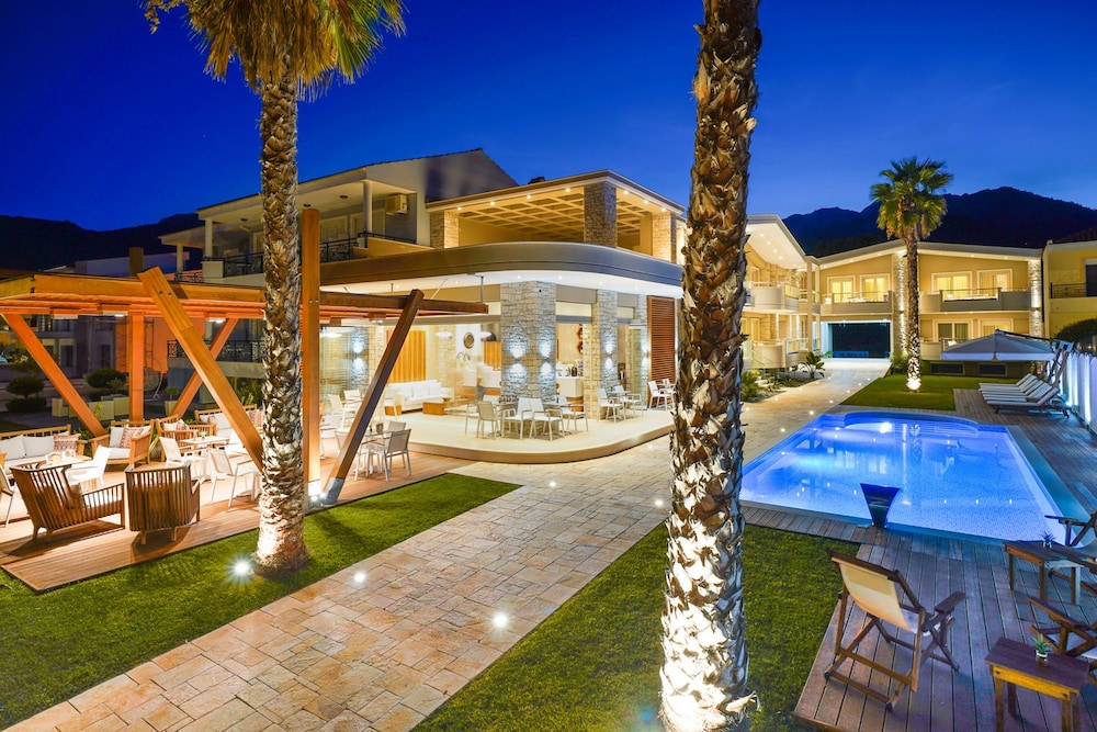 Lobelia Luxury Suites 43/50