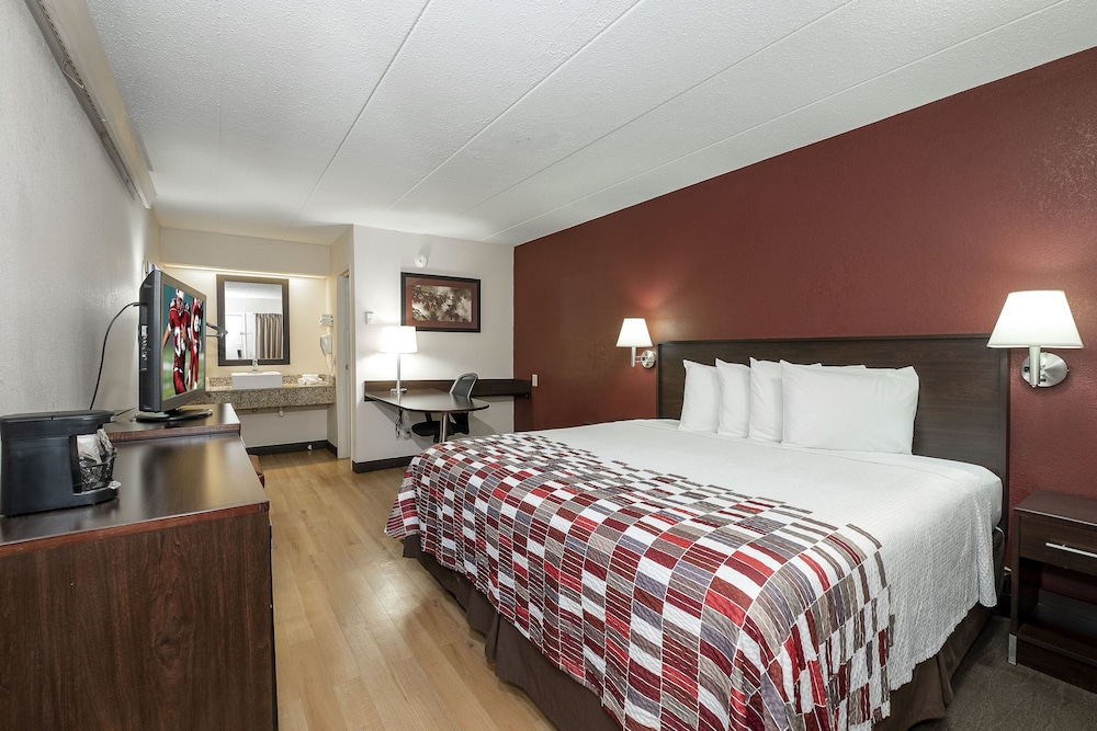 Travelodge by Wyndham Peoria 35/52