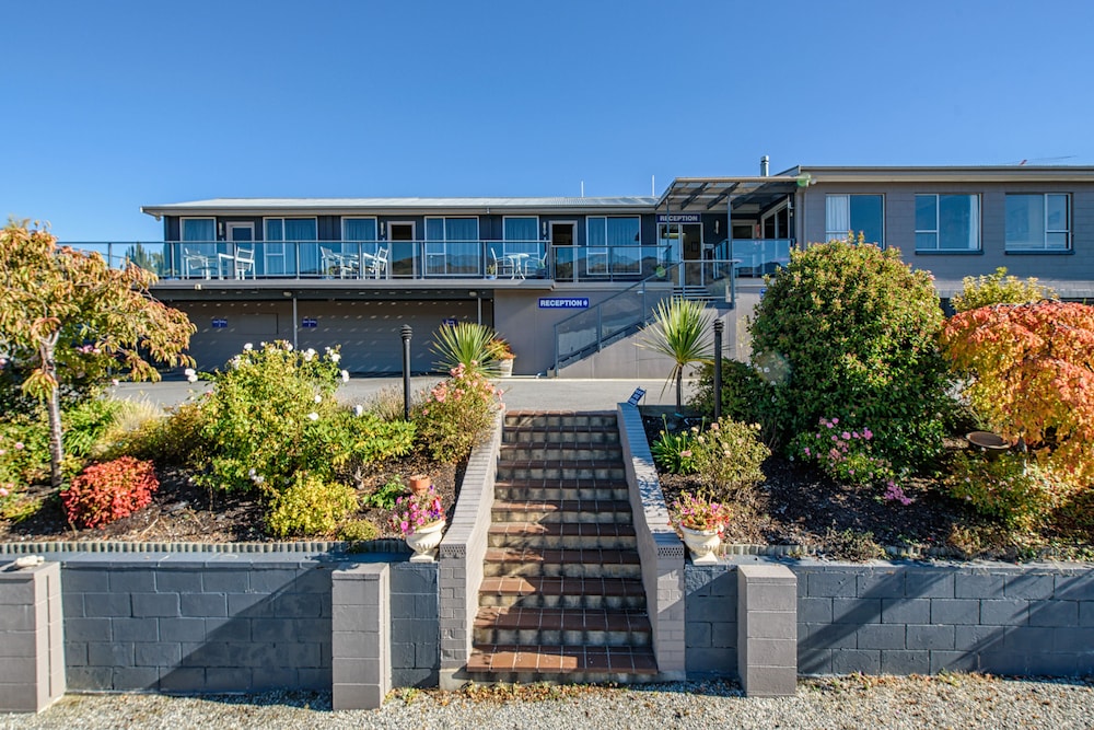 Central Gateway Motel 31/46