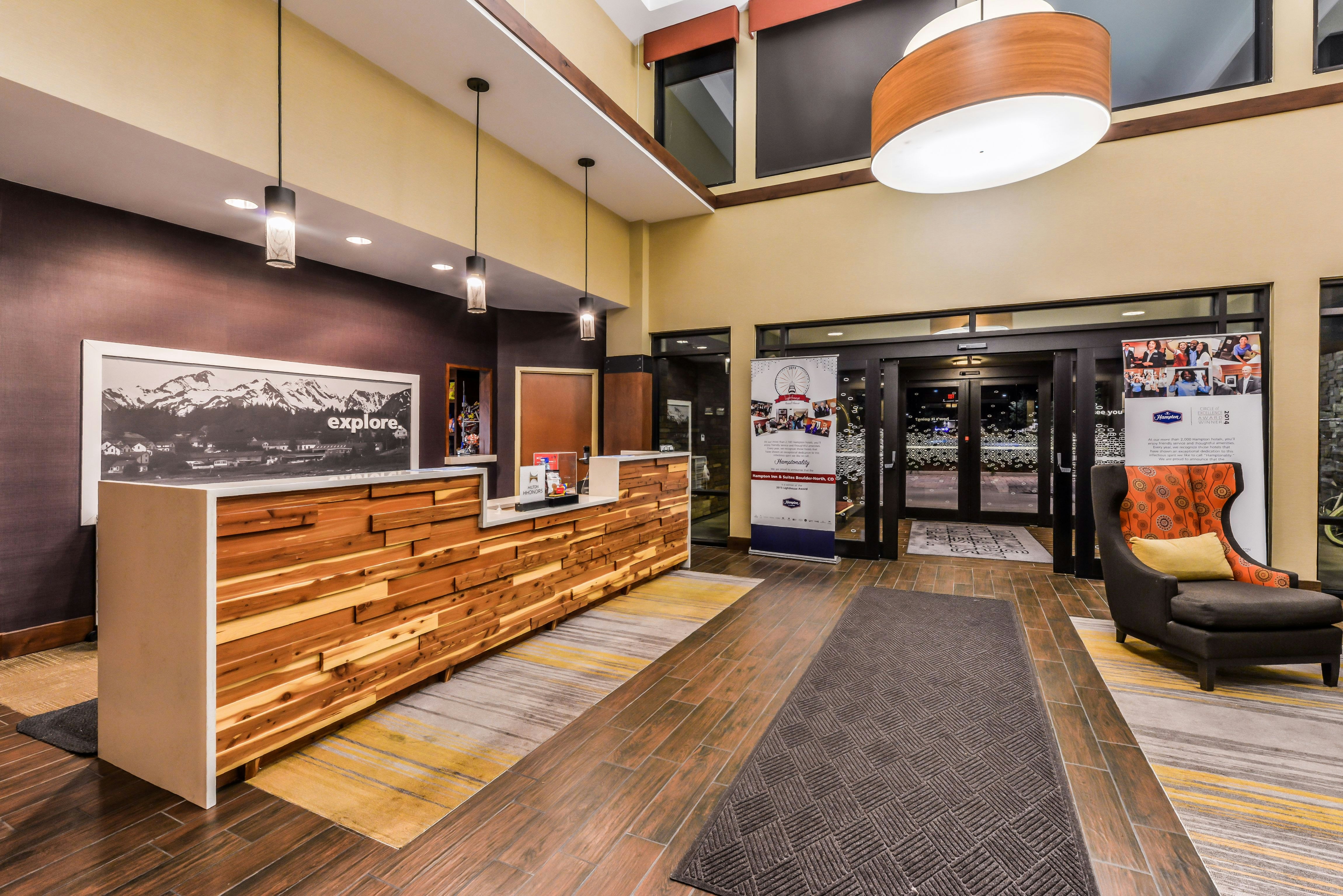 Lobby at Hampton Inn & Suites Boulder North, BOULDER - CO