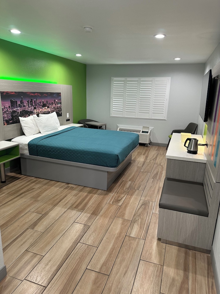 Garden Inn San Gabriel 28/57