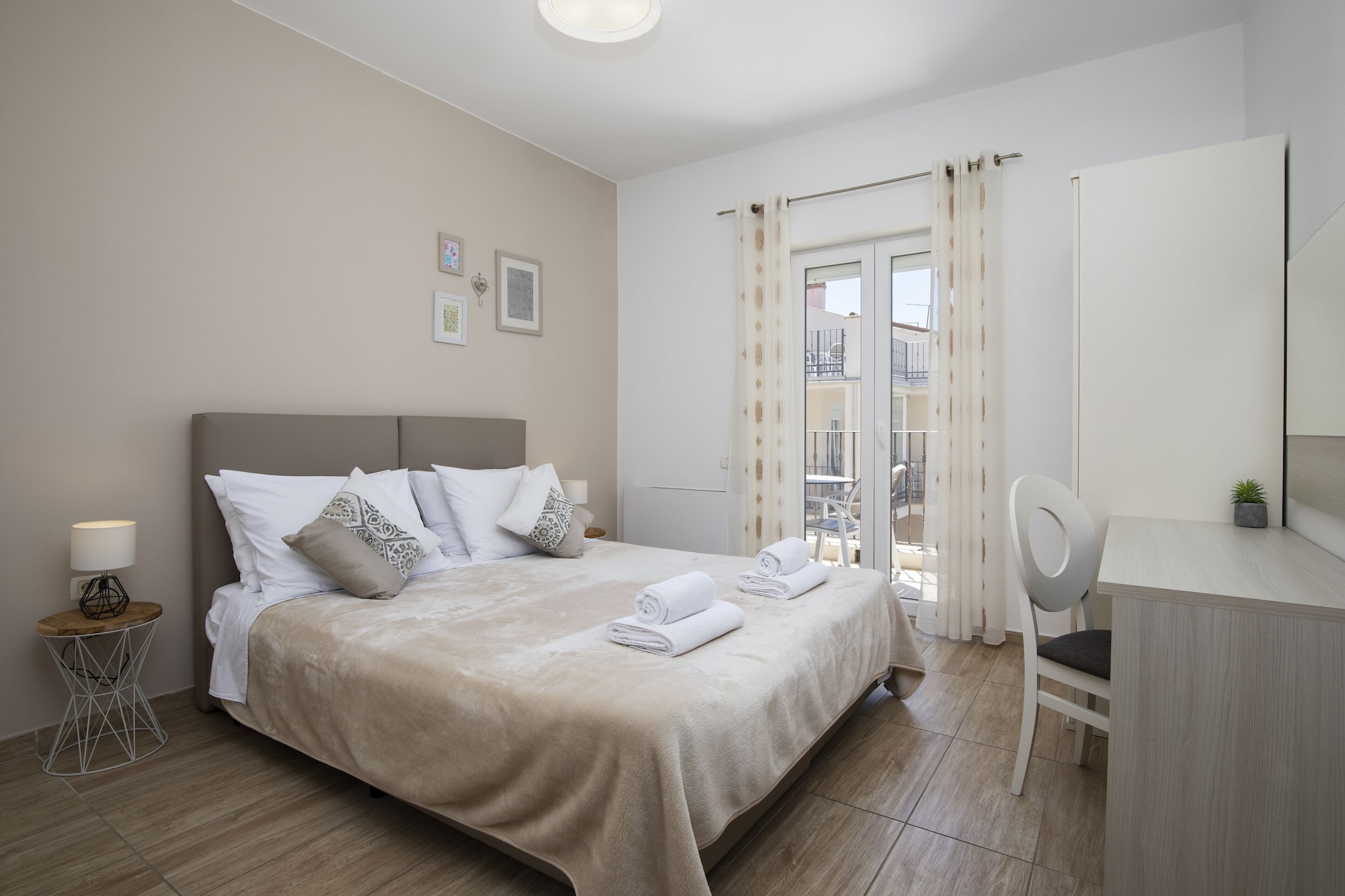 1 BEDROOM, APARTMENT, BALCONY