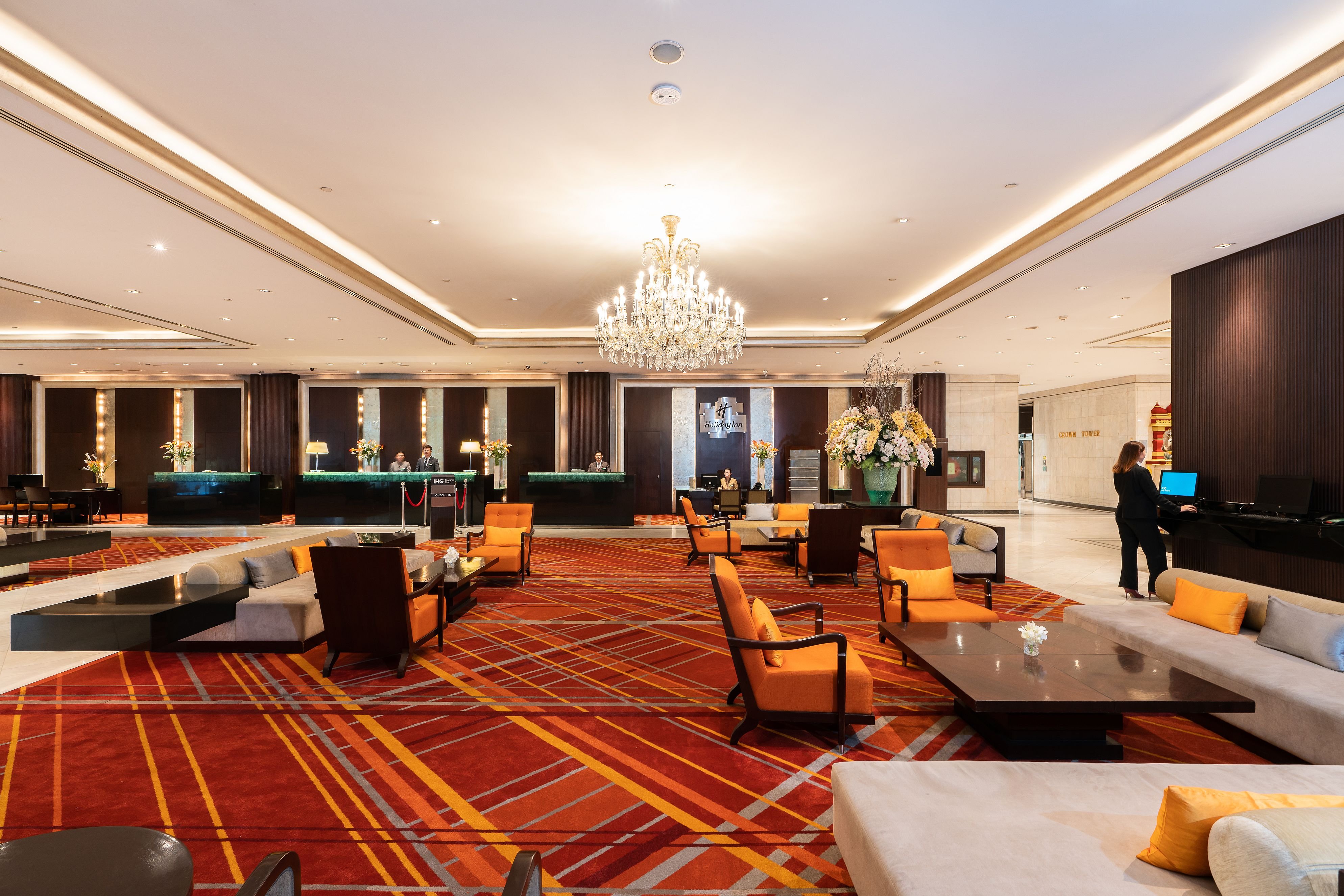 Holiday Inn Bangkok Silom 53/74