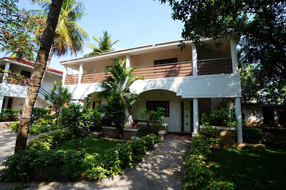 GREEN COCONUT RESORT 9/62