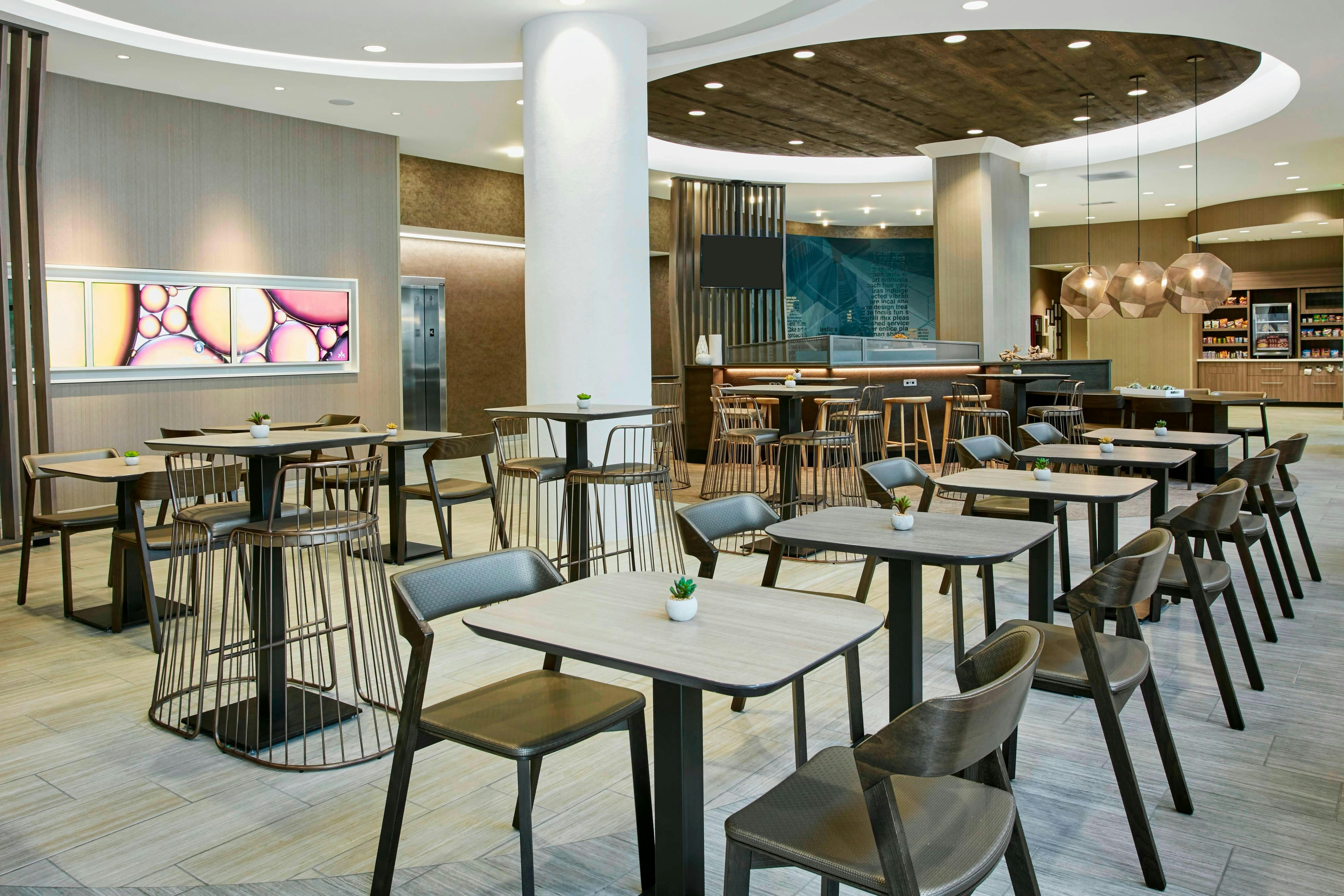 SPRINGHILL SUITES MILWAUKEE DOWNTOWN 9/17
