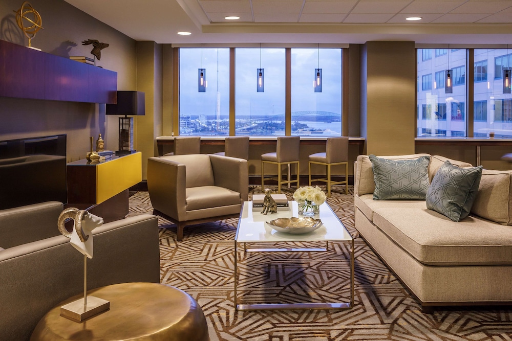 Hyatt Regency Jacksonville Riverfront 37/68