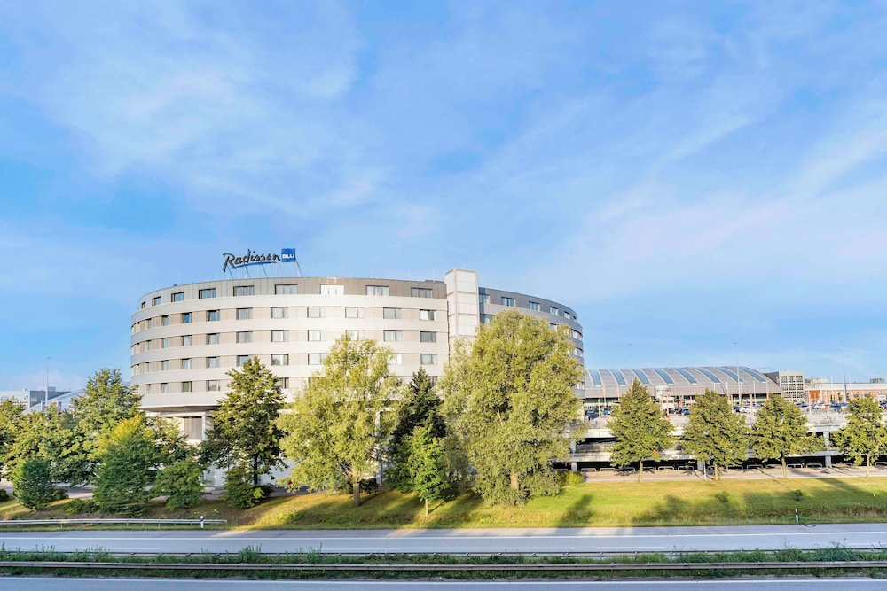 Radisson Blu Hotel, Hamburg Airport 5/66