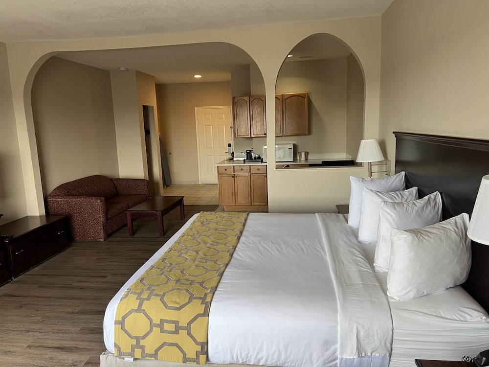 Baymont by Wyndham Houston Brookhollow 35/80